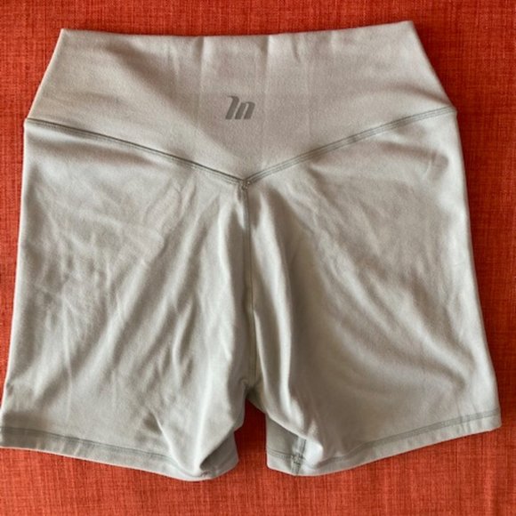 Muscle Nation Zero Rise Everyday Midway Shorts in Oyster - Picture 3 of 3